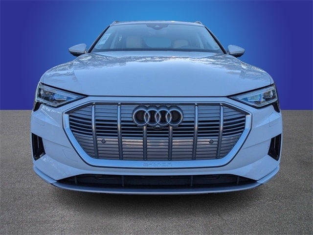 2019 Audi e-tron Prestige quattro